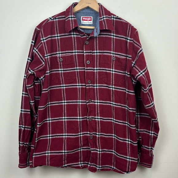 Wrangler | Men's Medium Plaid Flannel Button Down Shirt - Picture 1 of 8